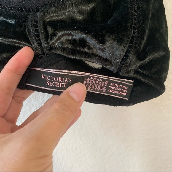 Victoria’s Secret Velvet Bralet and Panty Set - Picture 3 of 5
